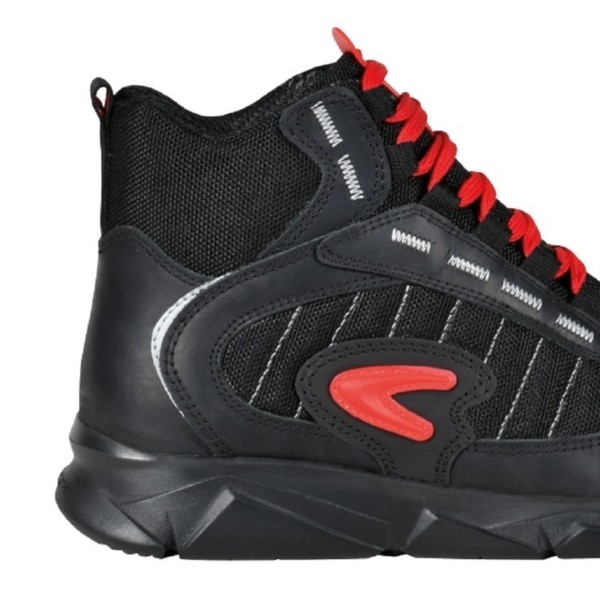 Scarpe Cofra Dextrous, la vera impermeabilit� del tessuto